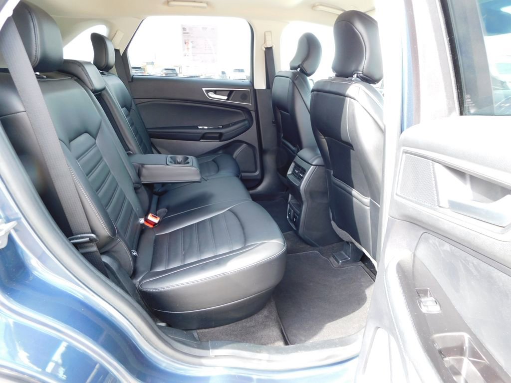 Used 2019 Ford Edge SEL w/ Equipment Group 201A image 21