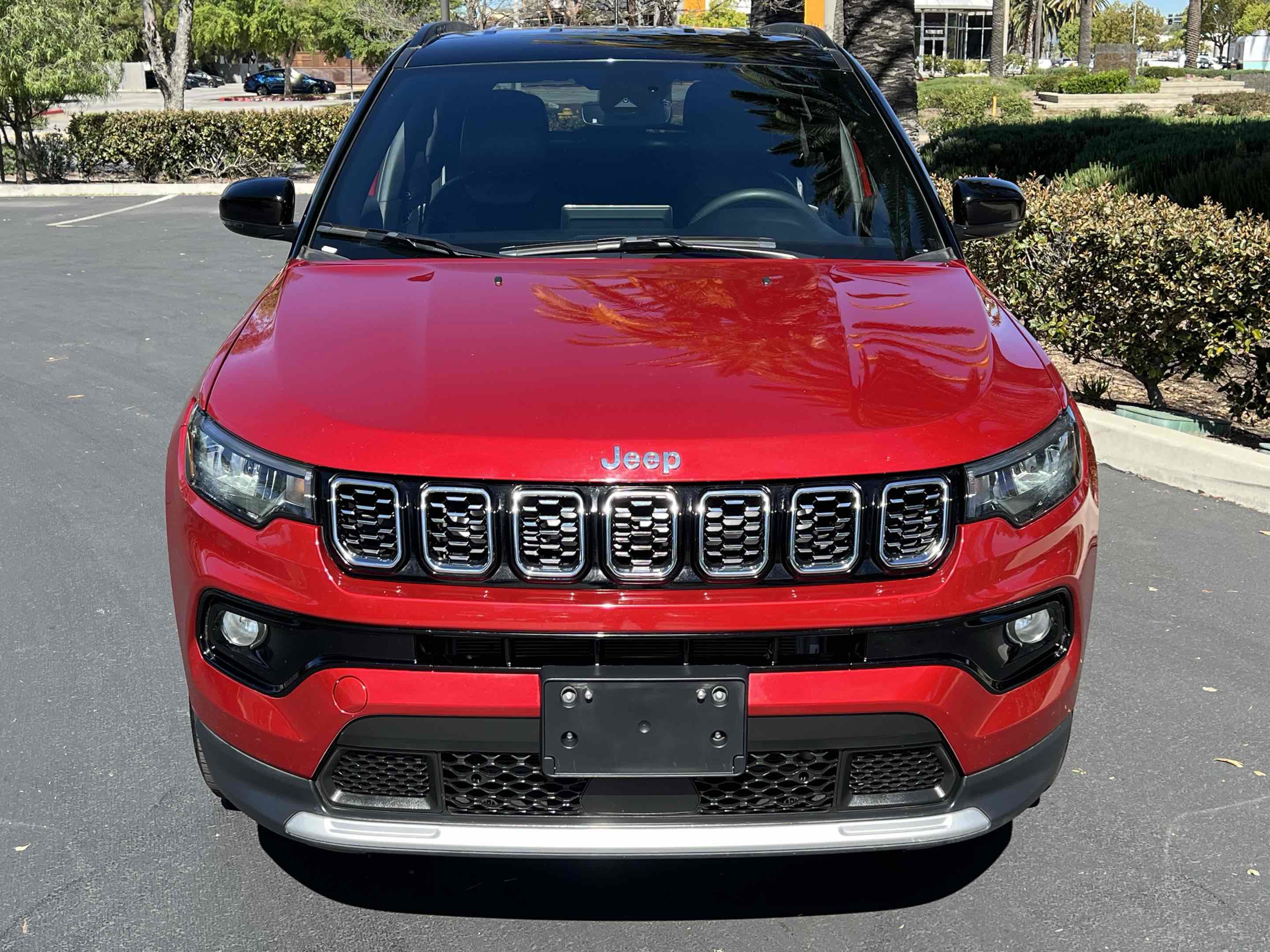 Used 2025 Jeep Compass Limited image 14