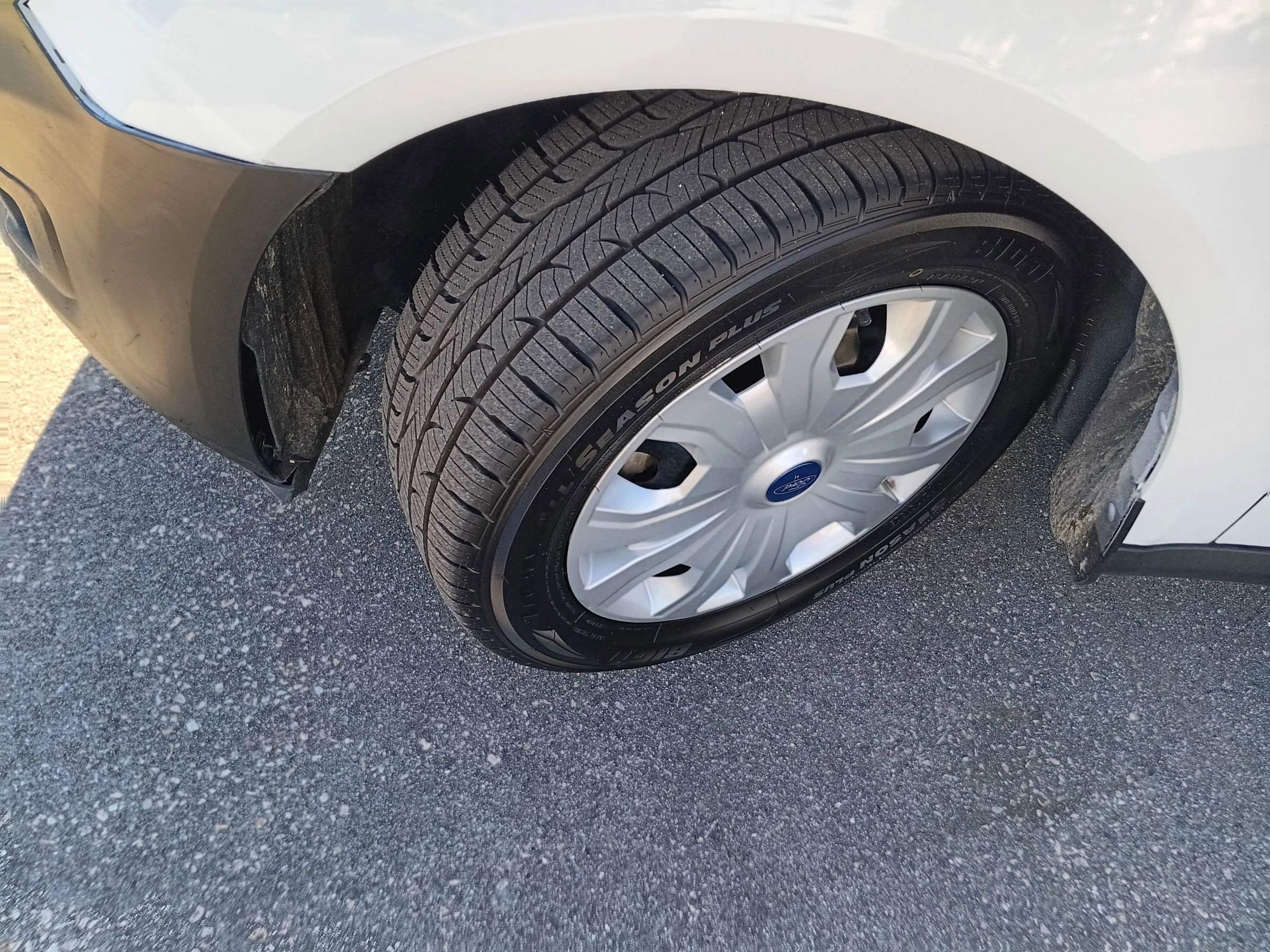 Used 2020 Ford Transit Connect XL image 23