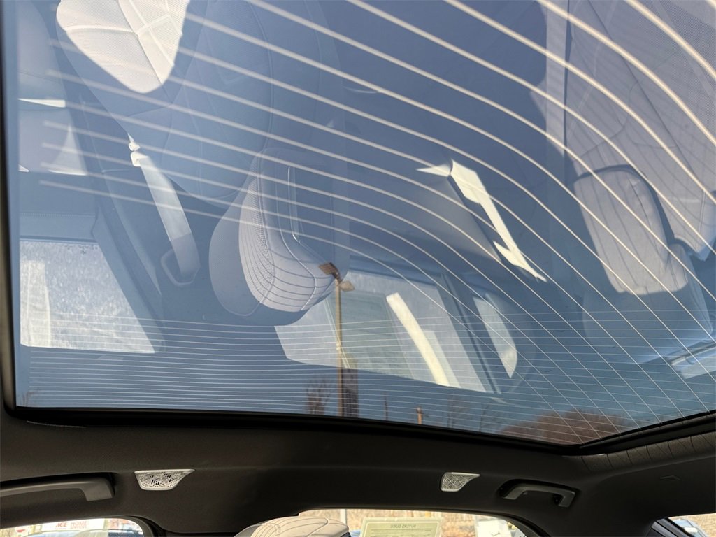 Certified 2023 BMW 760i xDrive 760i xDrive w/ Luxury Rear Seating Package image 33