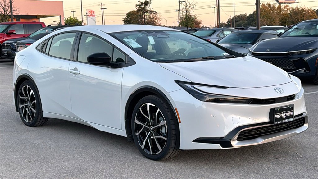 New 2026 Toyota Prius Plug-In Hybrid image 3