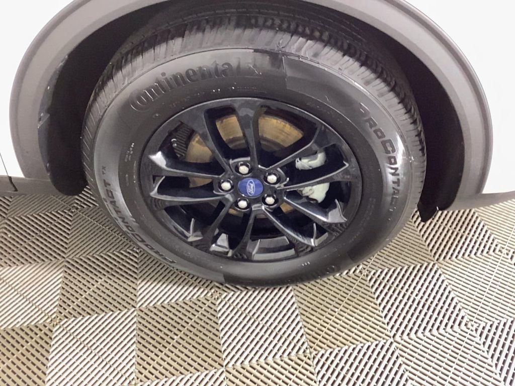 Used 2020 Ford Escape SE Sport image 6