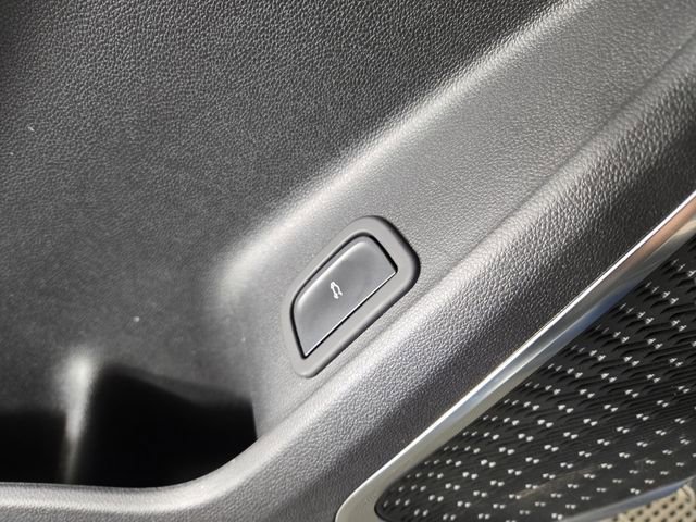 Used 2025 Buick Enclave Preferred w/ Power Package image 30