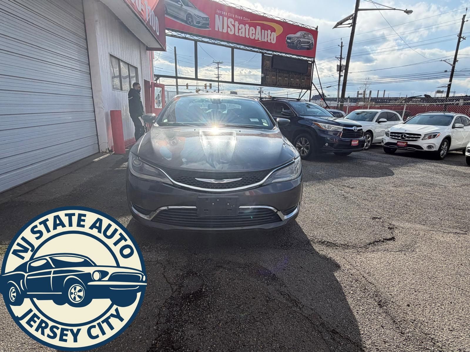 Used 2016 Chrysler 200 Limited image 7