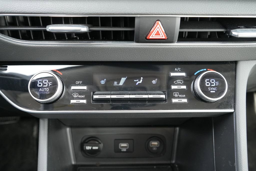 Certified 2023 Hyundai Sonata SEL w/ Preferred Accessory Package image 30
