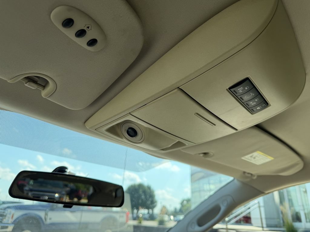 Used 2013 Dodge Grand Caravan Crew FWD image 22