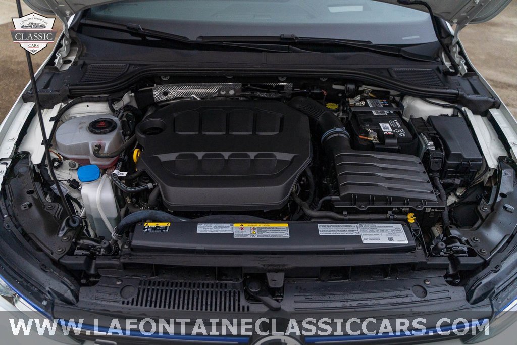 Used 2022 Volkswagen Golf R image 3