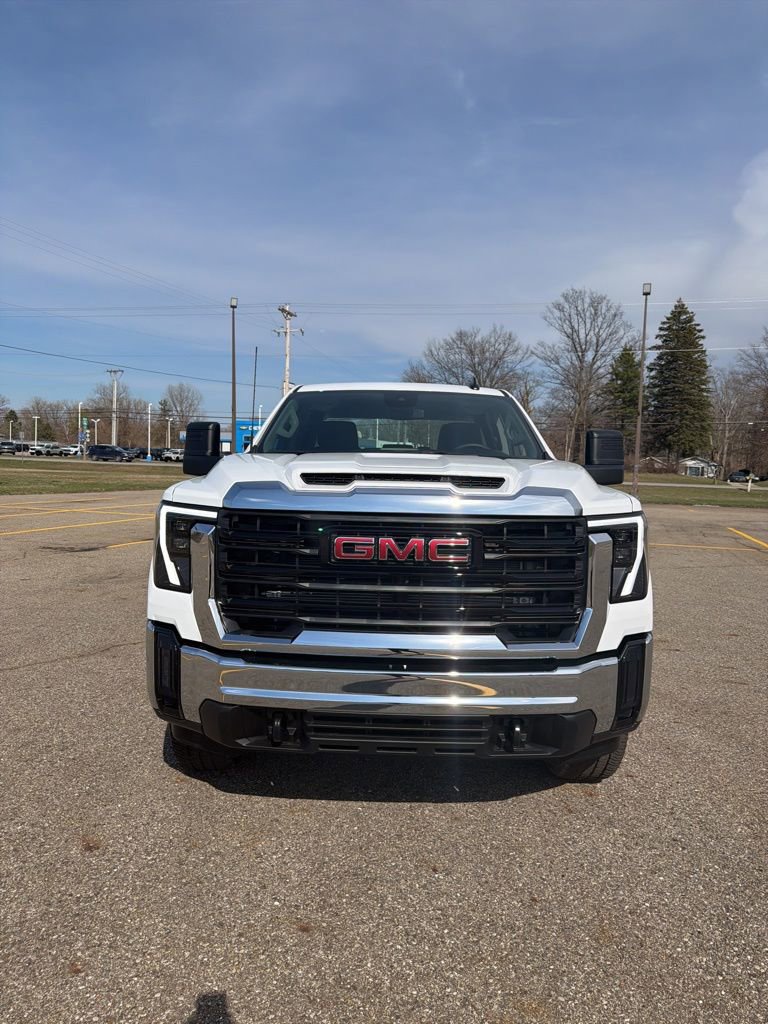 New 2026 GMC Sierra 2500 Pro AWD/4WD image 2