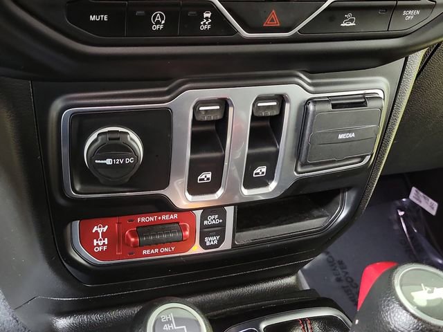 Used 2023 Jeep Wrangler Rubicon AWD/4WD image 29