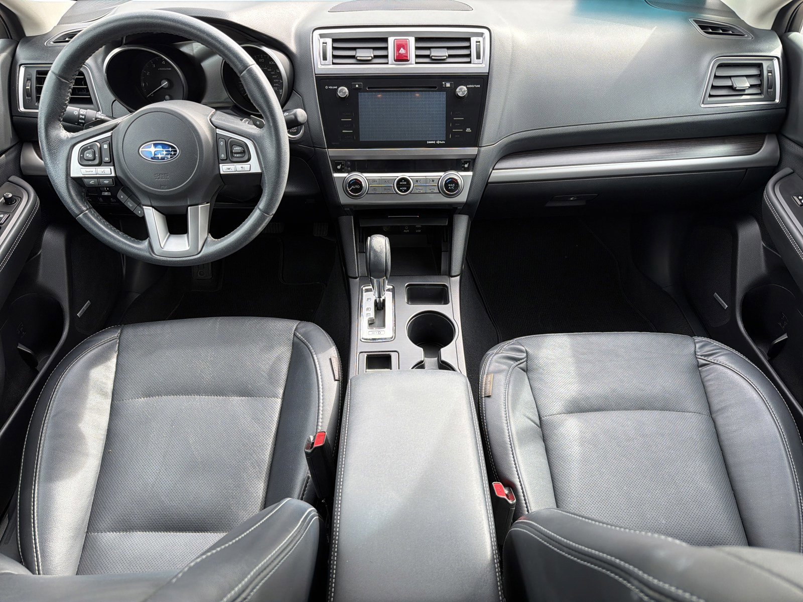 Used 2017 Subaru Legacy 3.6R Limited image 10