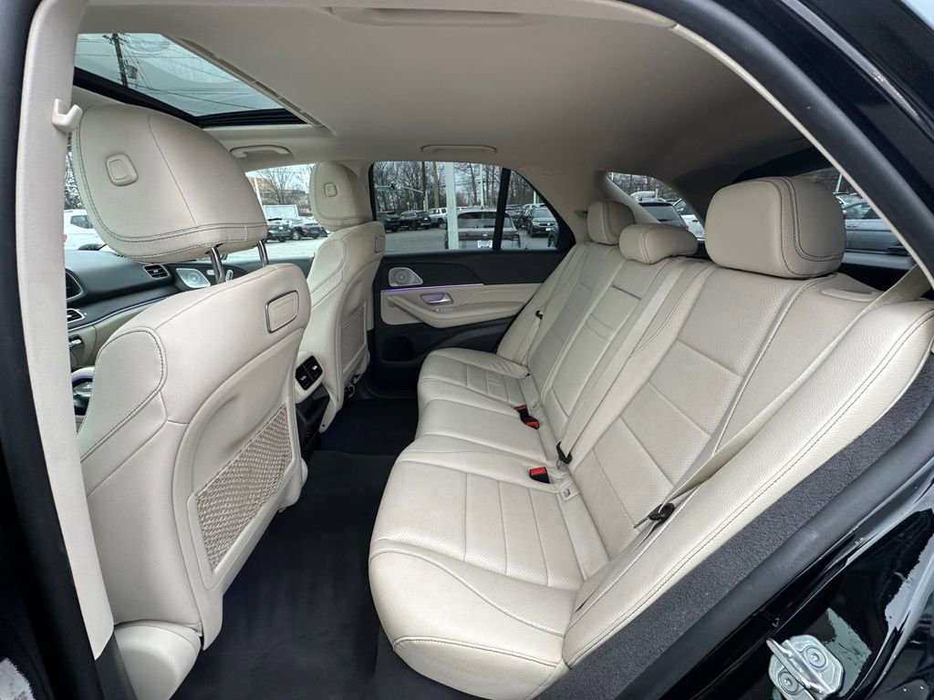 Used 2020 Mercedes-Benz GLE 350 w/ Premium Package image 24