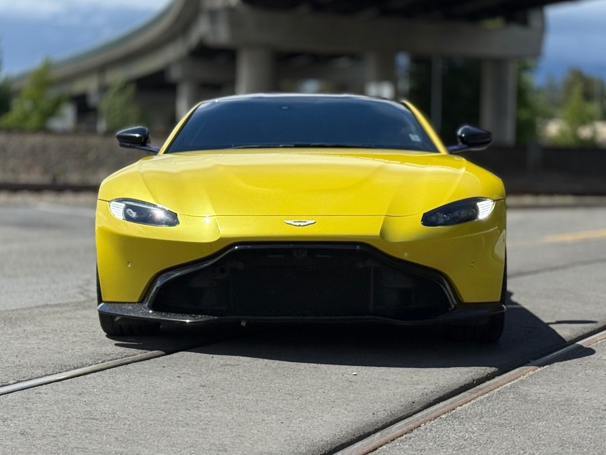 Used 2020 Aston Martin V8 Vantage Coupe RWD image 10