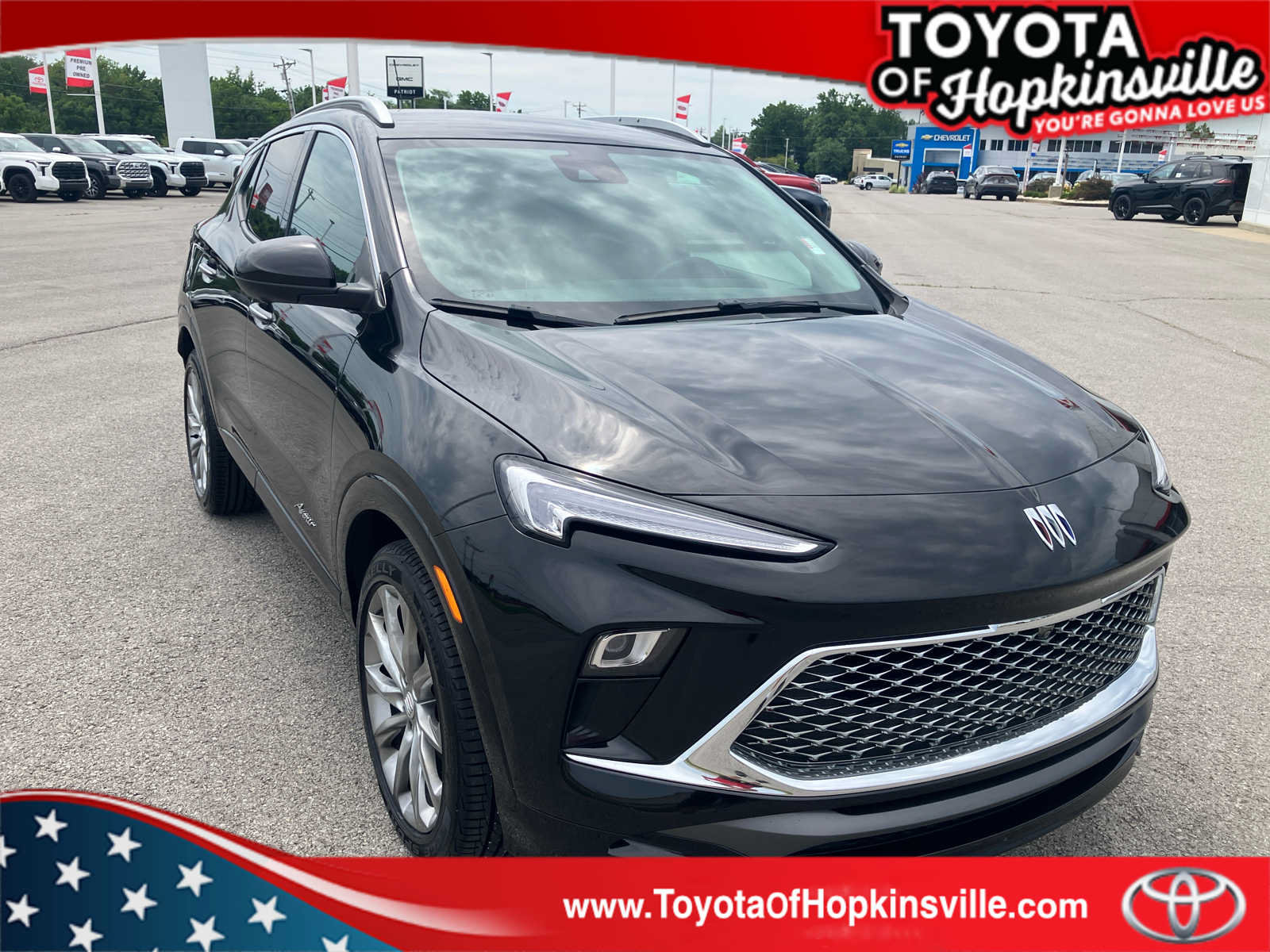 Used 2025 Buick Encore GX Avenir w/ Avenir Technology Package FWD image 1