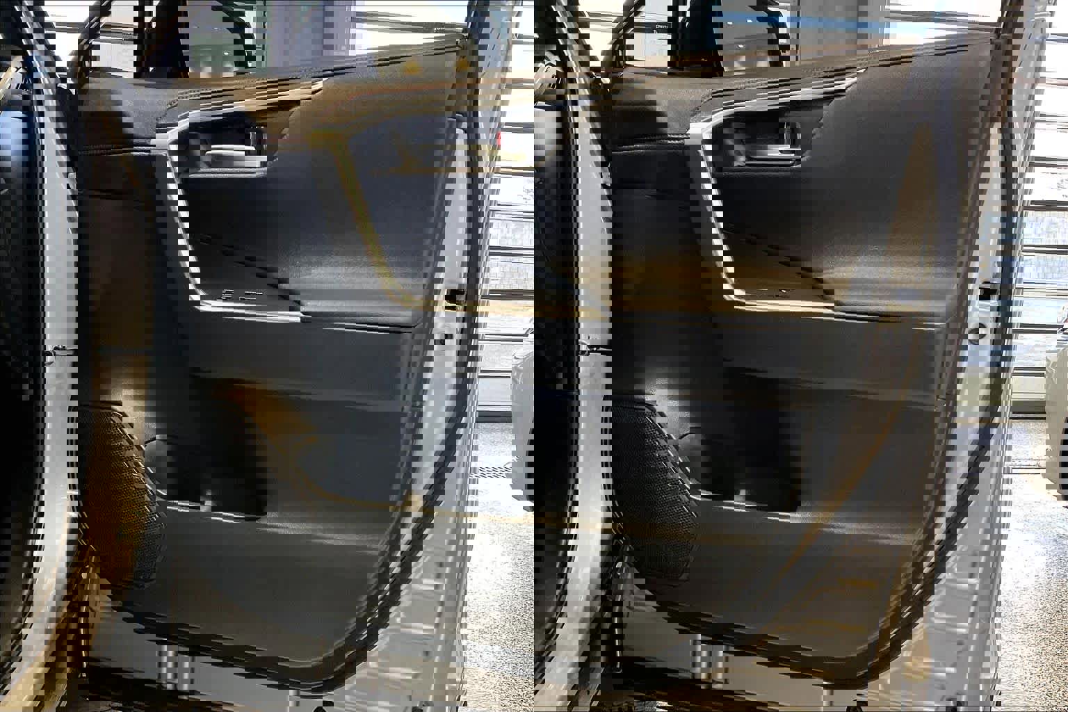 Used 2025 Toyota RAV4 XSE image 22