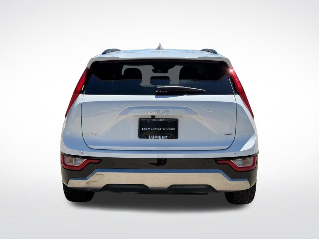 Used 2023 Kia Niro EX Touring FWD image 4