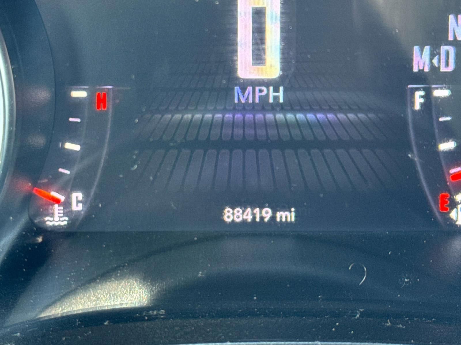 Used 2019 Dodge Challenger SXT image 12