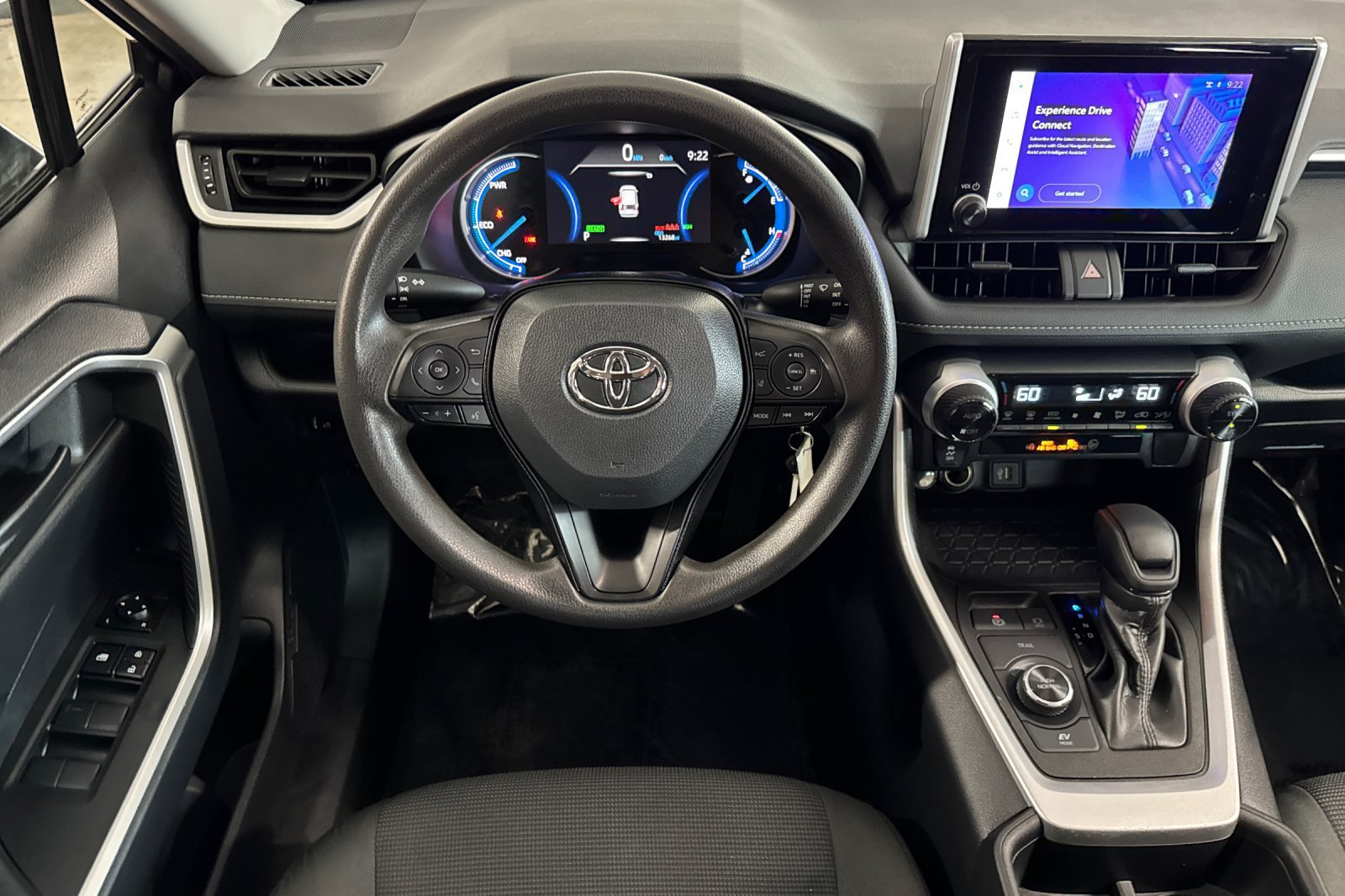 Used 2024 Toyota RAV4 LE AWD/4WD image 15