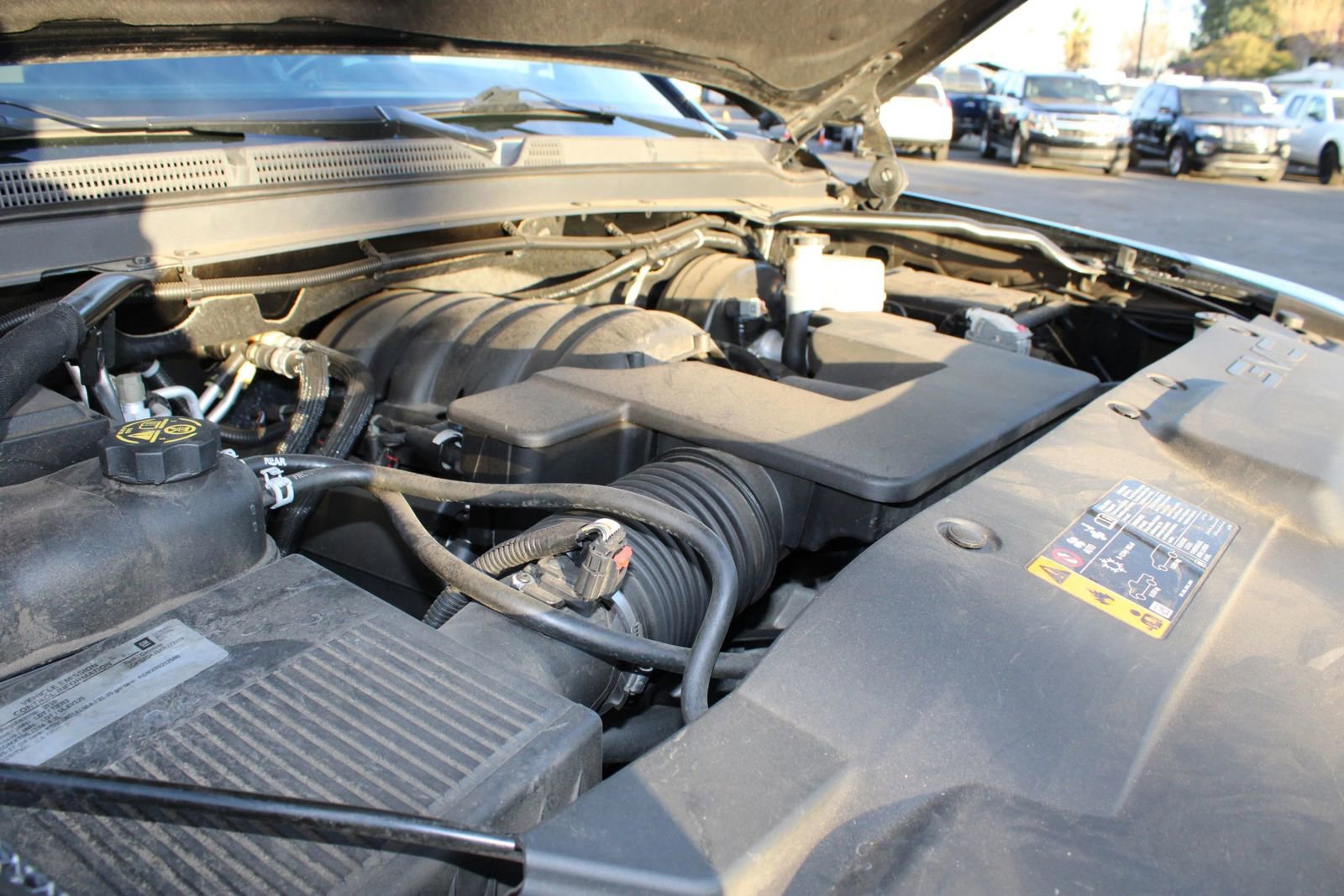 Used 2019 GMC Yukon XL SLT w/ Graphite Performance Edition image 27