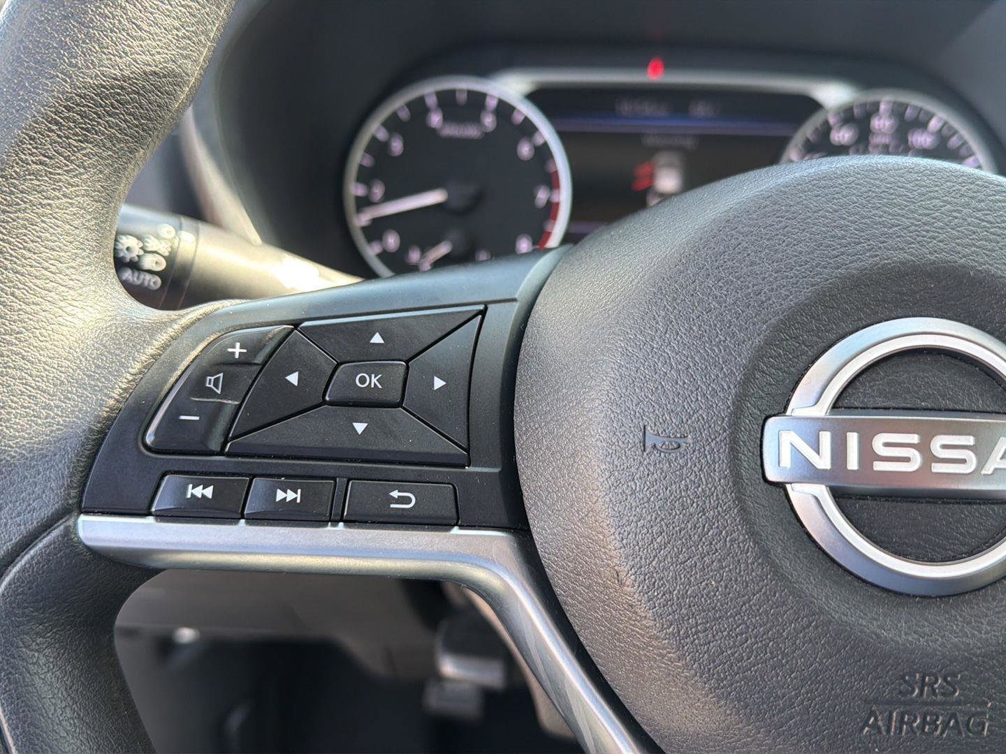 Used 2024 Nissan Sentra SV image 21