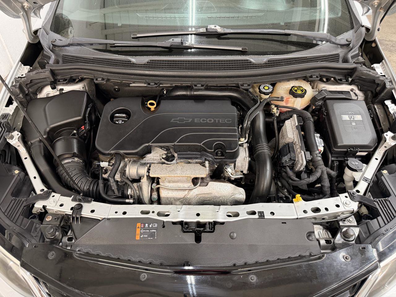 Used 2017 Chevrolet Cruze LT w/ RS Package image 11