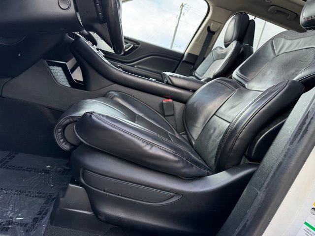 Used 2020 Lincoln Aviator Reserve w/ Equipment Group 201A image 8