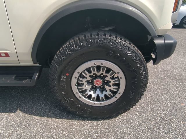 New 2026 Ford Bronco Outer Banks w/ Sasquatch Package AWD/4WD image 12