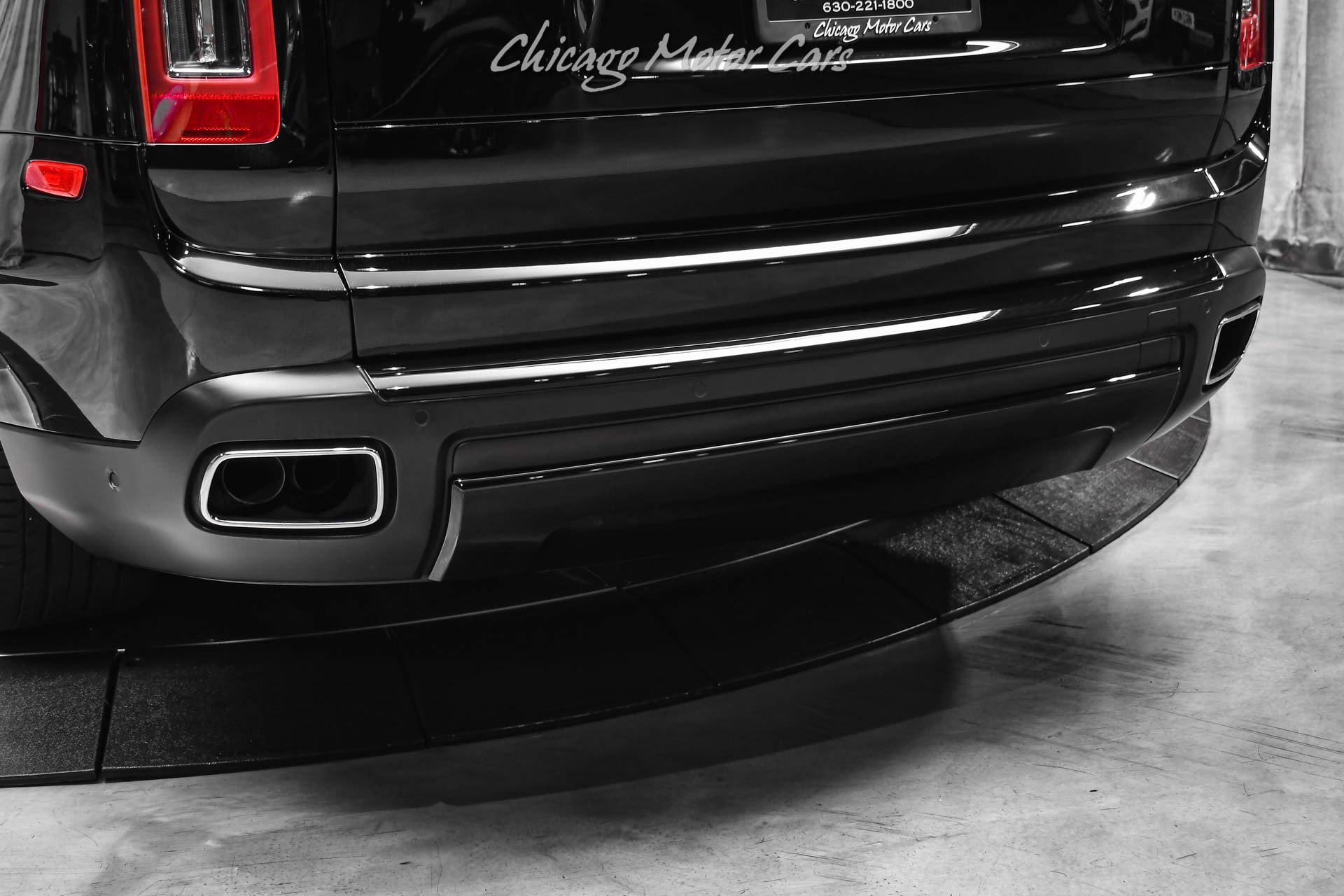 Used 2023 Rolls-Royce Cullinan w/ Cullinan Package image 47