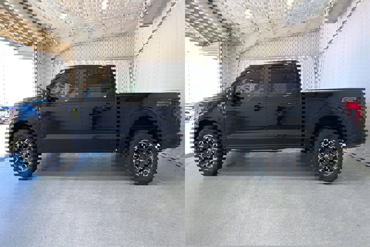 Used 2024 Ford F150 STX image 26