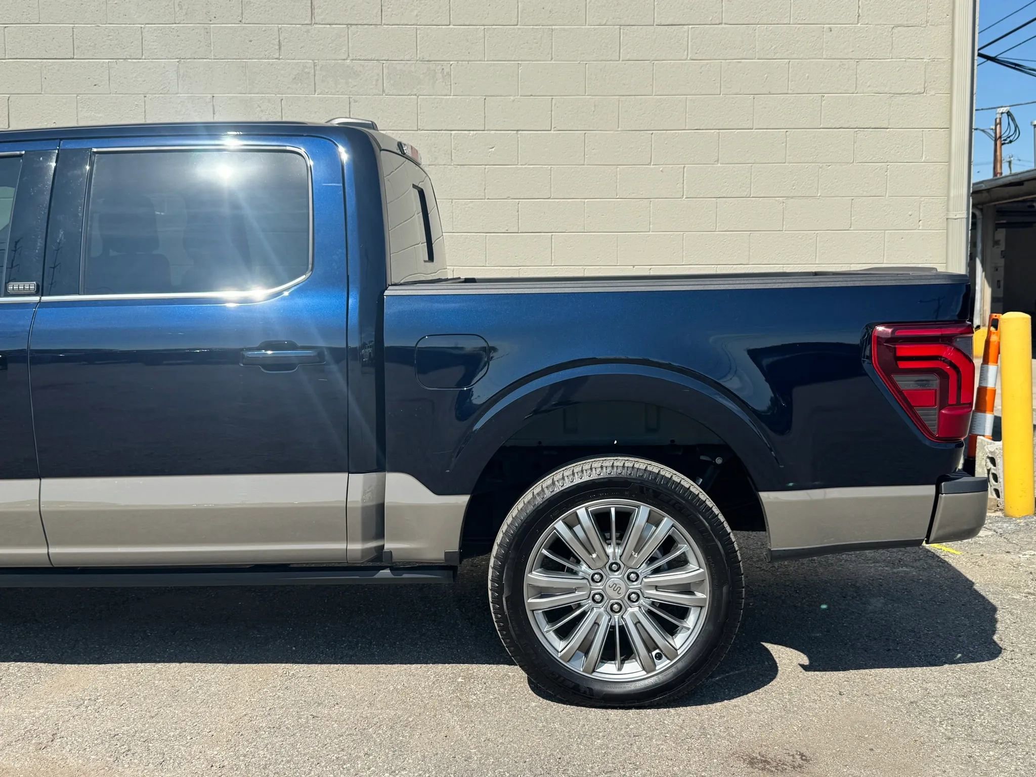 Used 2025 Ford F150 King Ranch AWD/4WD image 4
