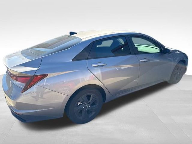Used 2023 Hyundai Elantra SEL image 6