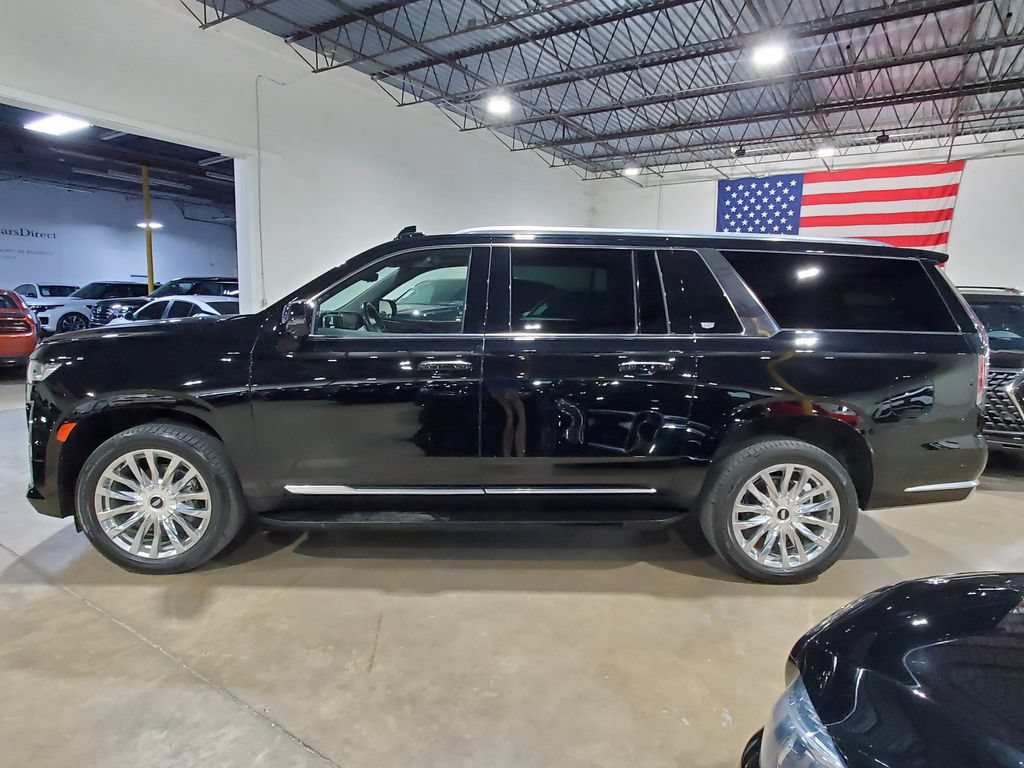Used 2022 Cadillac Escalade ESV Premium Luxury AWD/4WD image 13