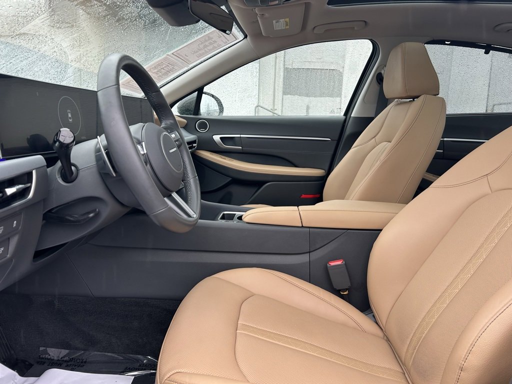 Used 2025 Hyundai Sonata Limited image 10