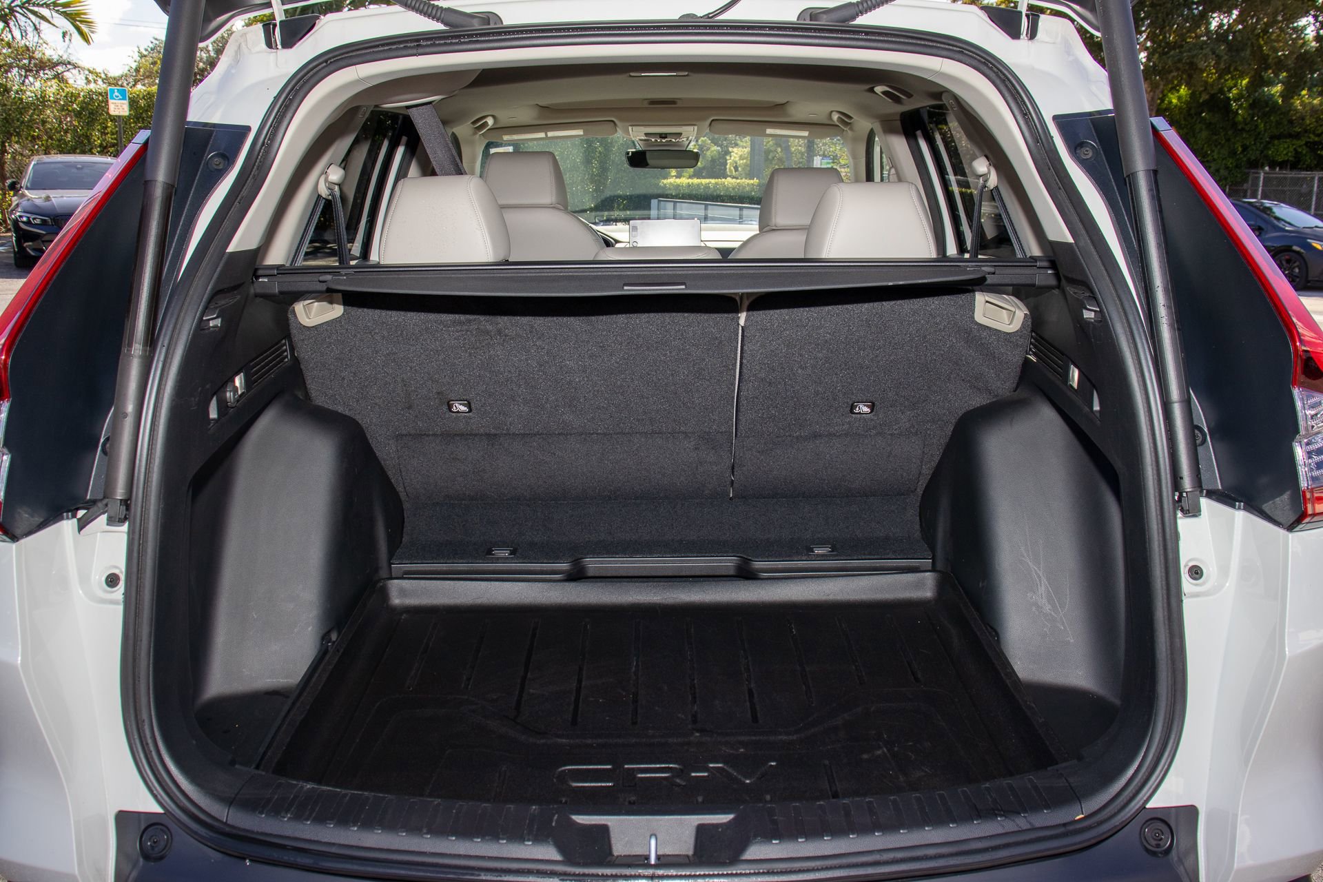 Used 2024 Honda CR-V EX-L image 9