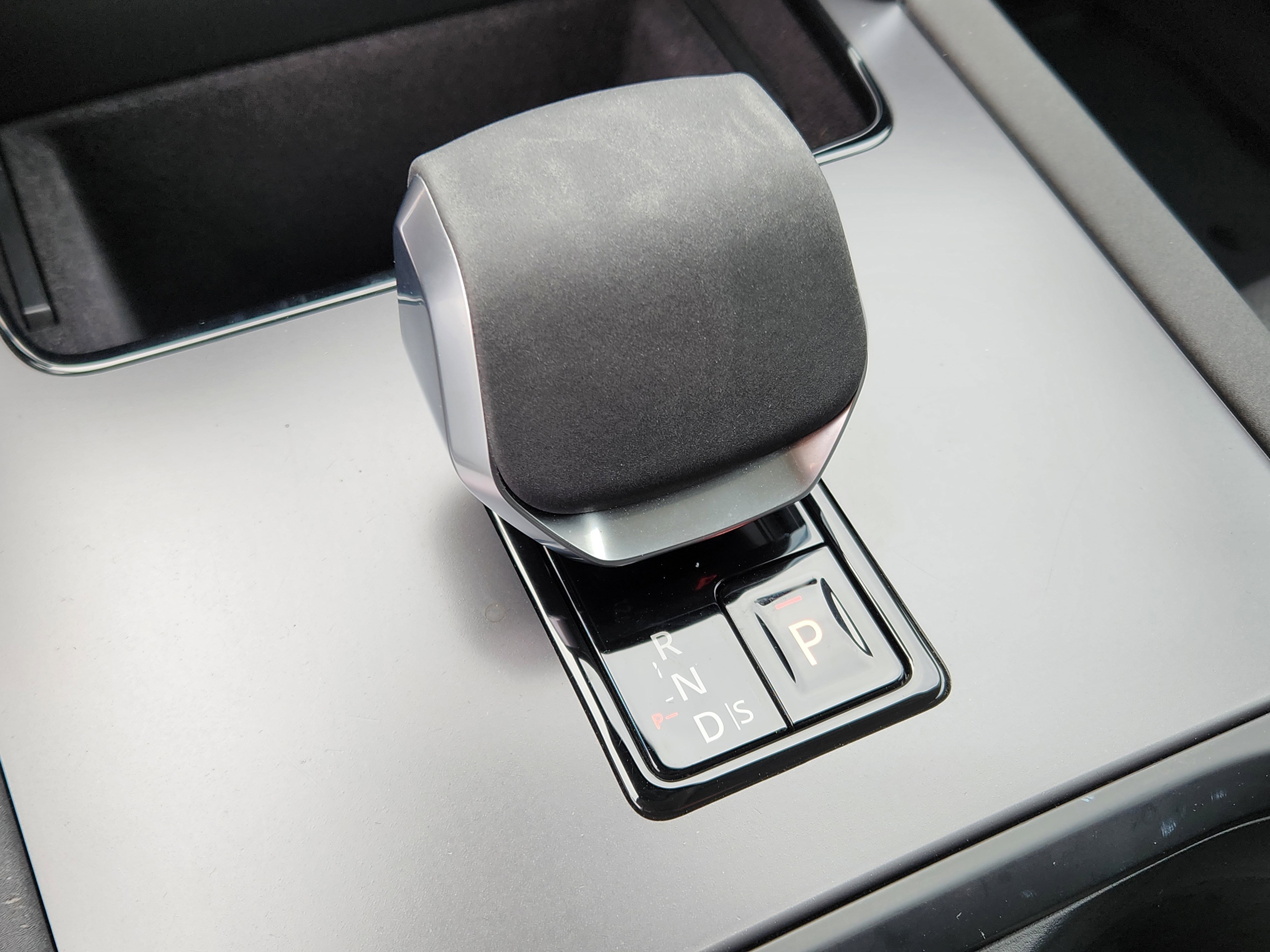 Certified 2025 Land Rover Discovery Sport S image 22