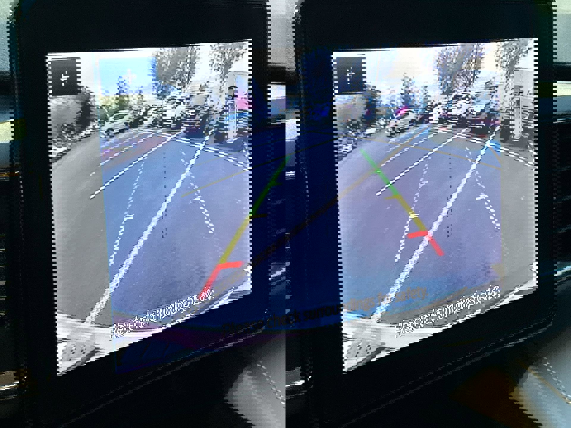 Used 2023 Ford Explorer XLT w/ Equipment Group 202A image 27