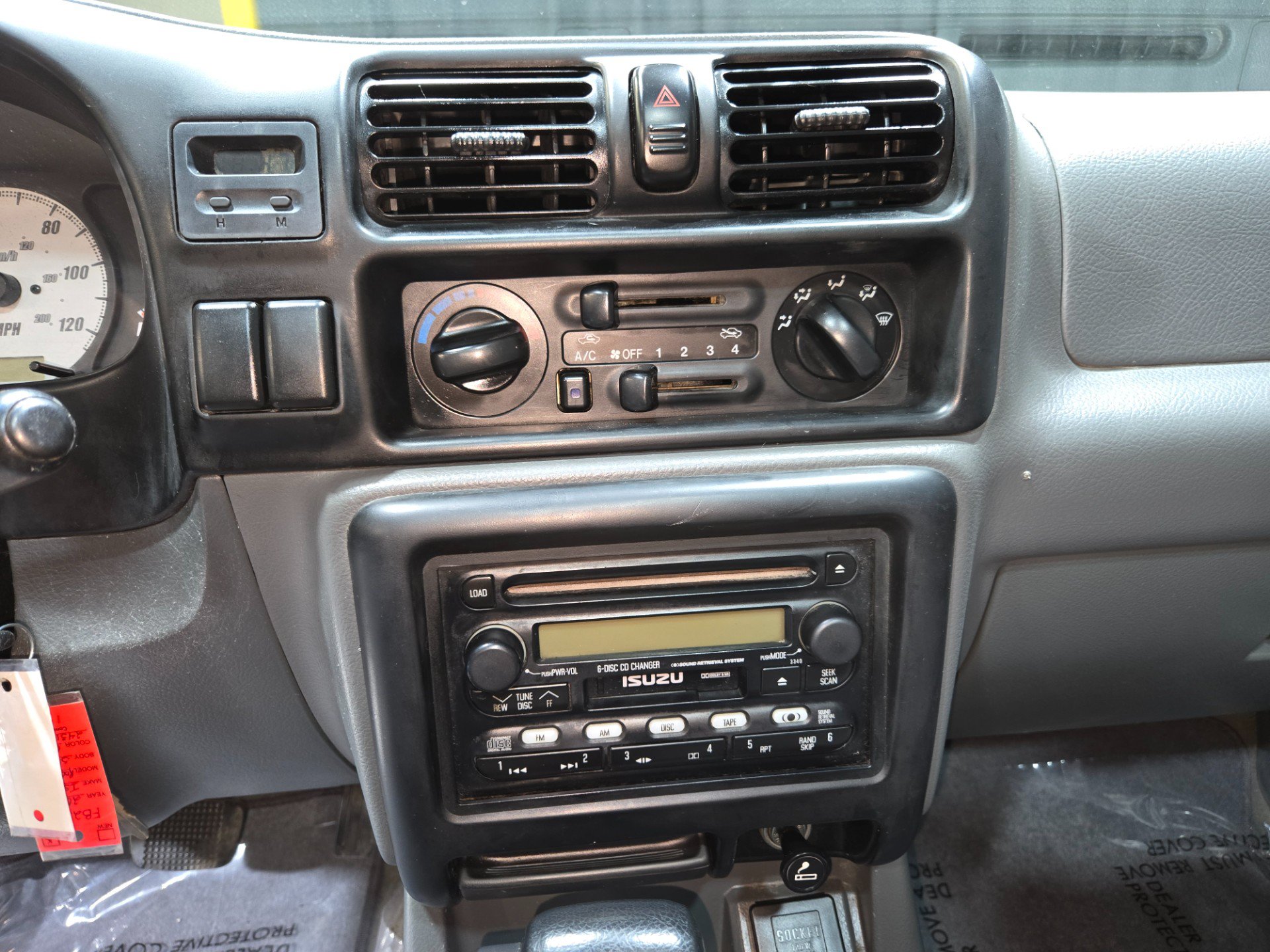 Used 2002 Isuzu Rodeo Sport RWD image 12