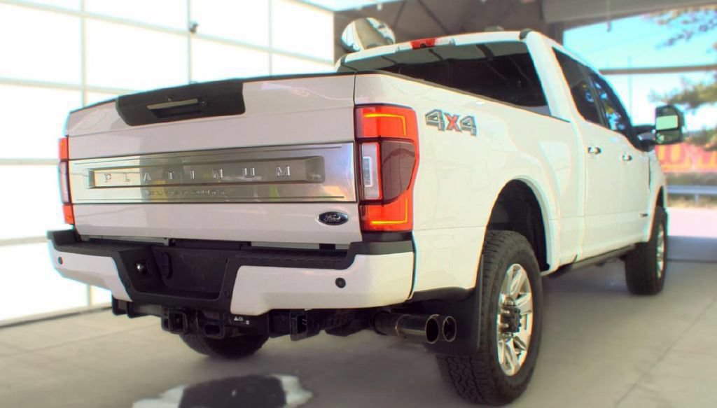 Used 2022 Ford F250 Platinum AWD/4WD image 3