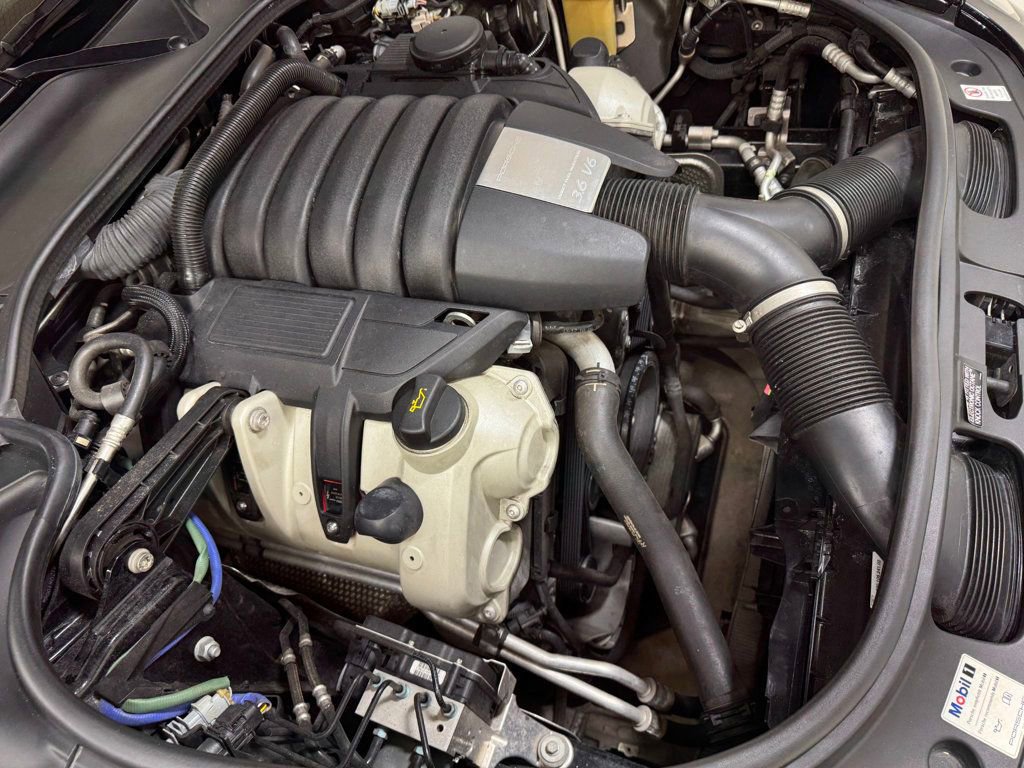 Used 2016 Porsche Panamera Edition image 70