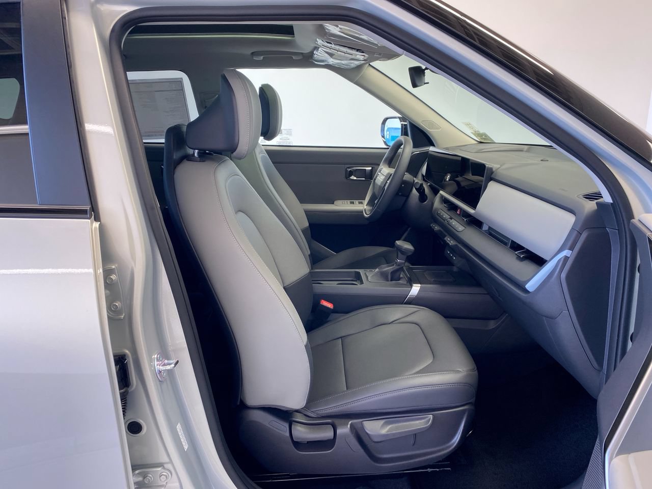 New 2027 Kia Seltos EX w/ EX Panoramic Sunroof Package FWD image 29