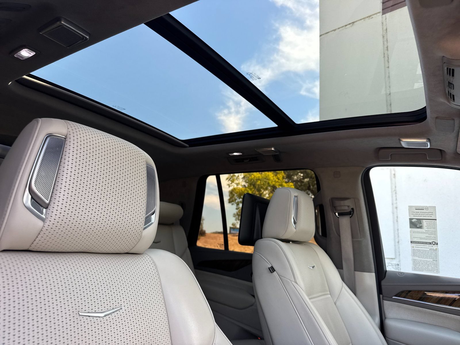 Used 2021 Cadillac Escalade Sport Platinum RWD image 19
