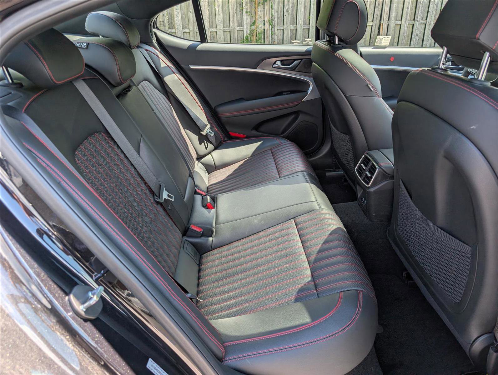 Used 2024 Genesis G70 3.3T Advanced image 13