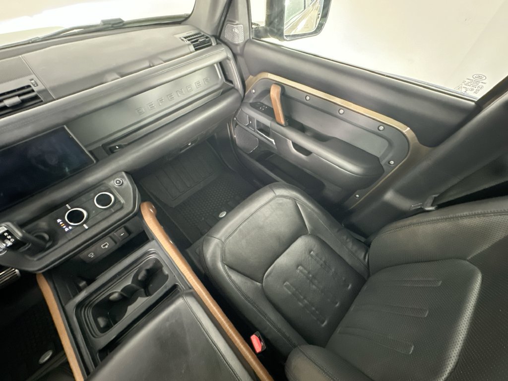 Used 2021 Land Rover Defender 110 X AWD/4WD image 11