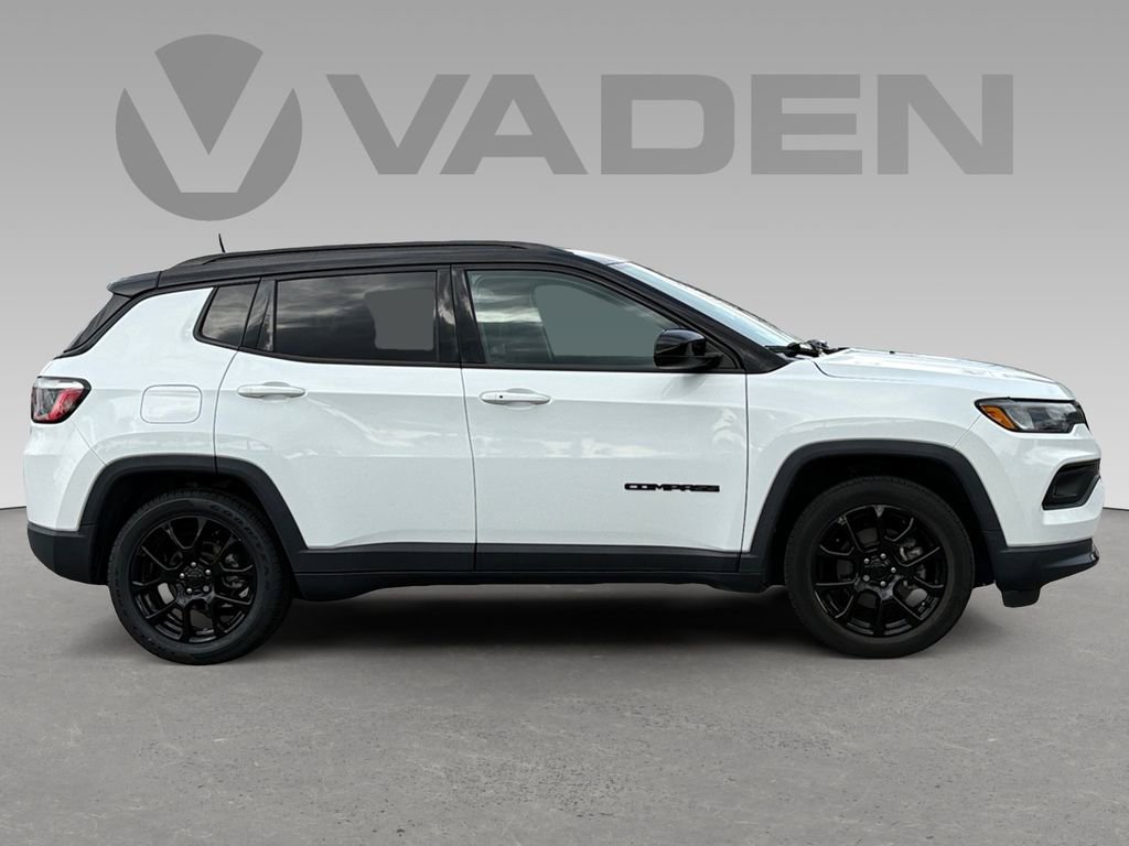 Used 2022 Jeep Compass Altitude image 6