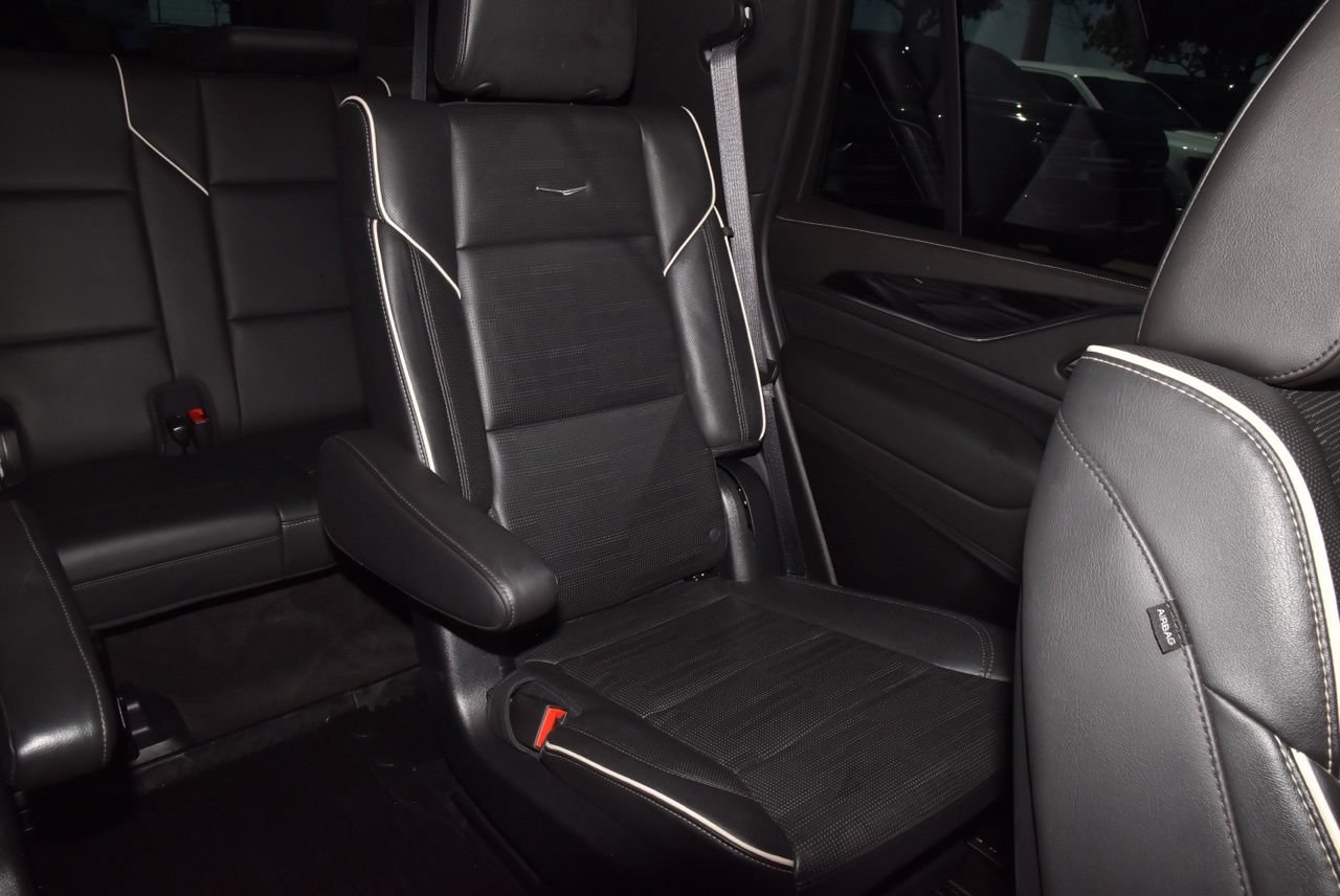 Used 2022 Cadillac Escalade Sport w/ Touring Package AWD/4WD image 22