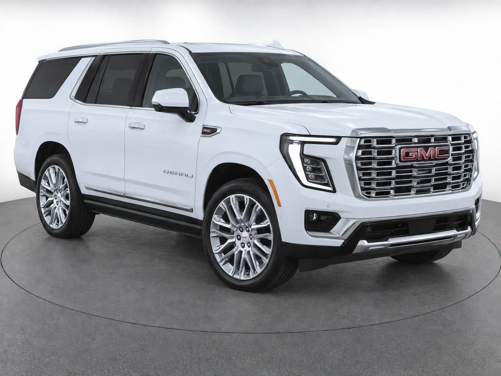 Used 2026 GMC Yukon Denali w/ Sun & Power Step Package