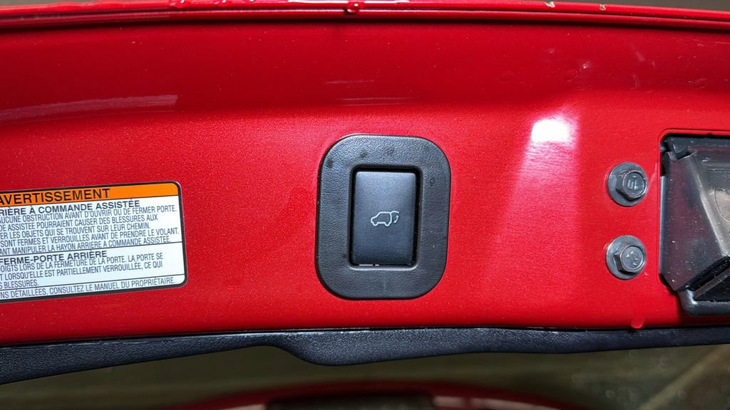 Used 2015 Toyota Venza XLE image 14