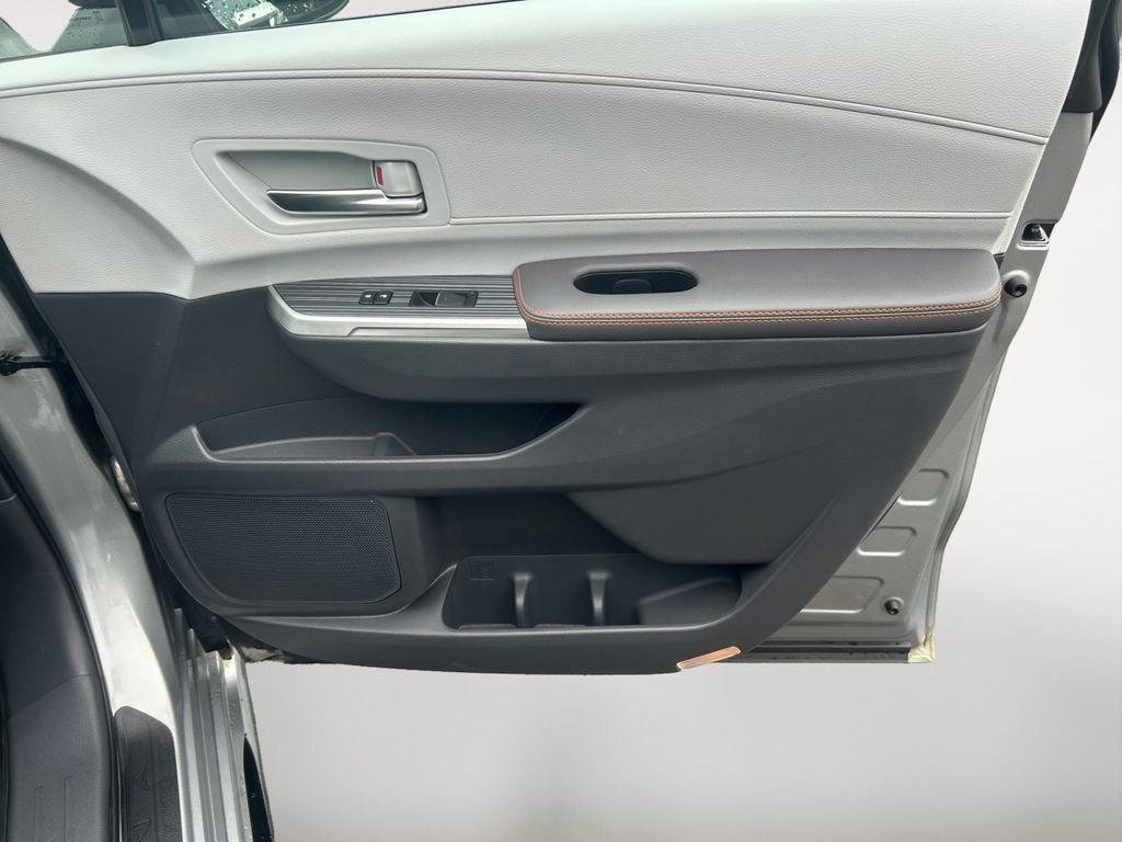 Used 2024 Toyota Sienna XSE AWD/4WD image 26