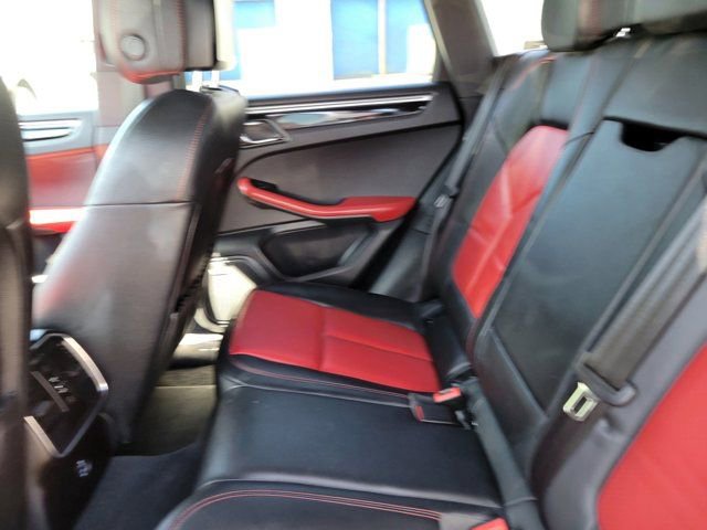 Used 2021 Porsche Macan S AWD/4WD image 15