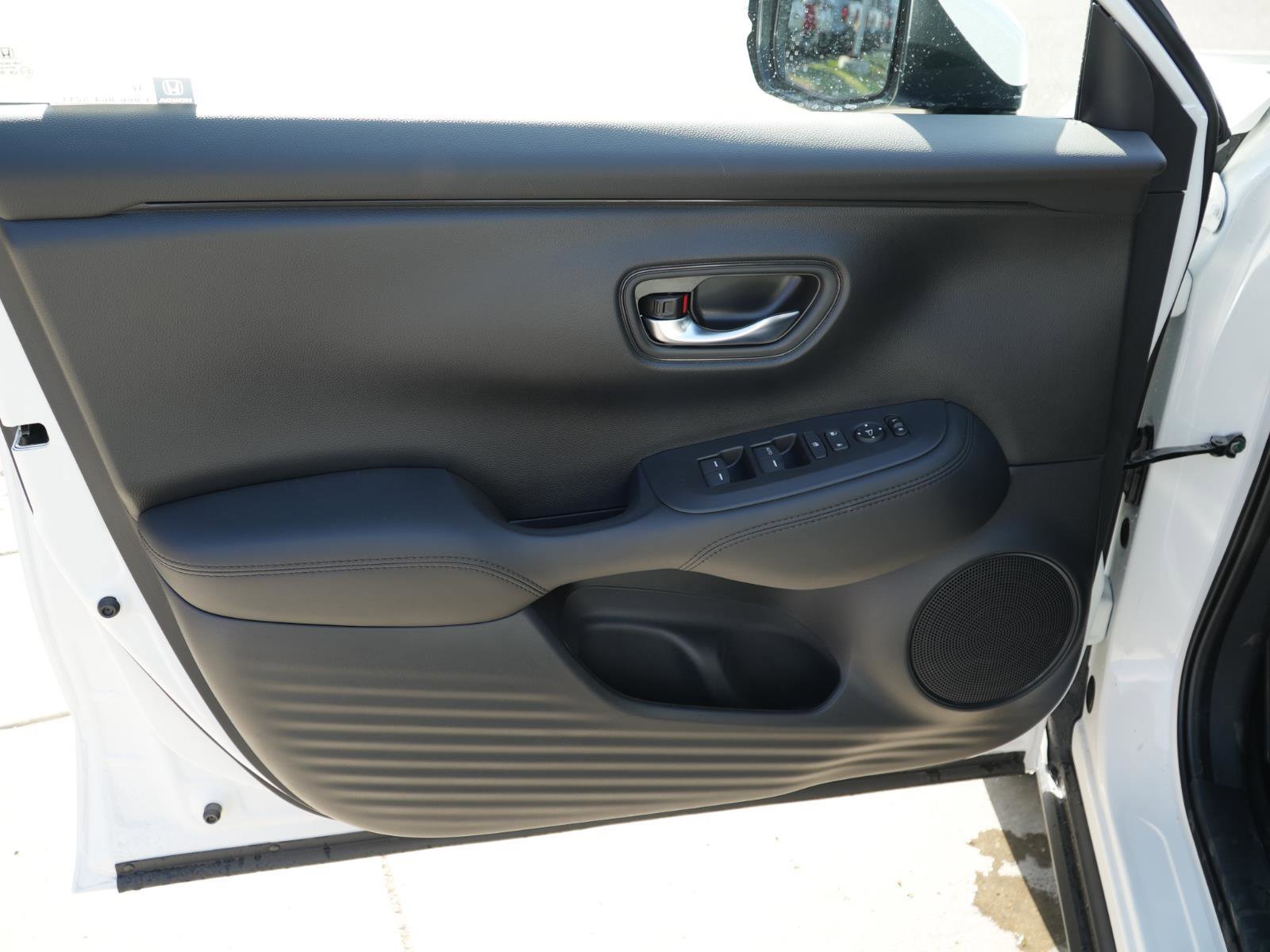 New 2026 Honda HR-V LX image 13