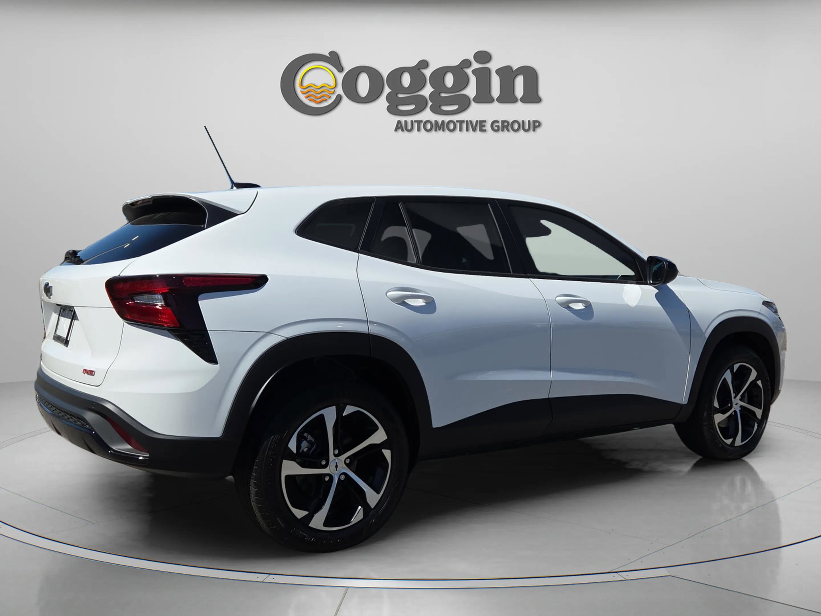 New 2026 Chevrolet Trax RS w/ Driver Confidence Package image 6